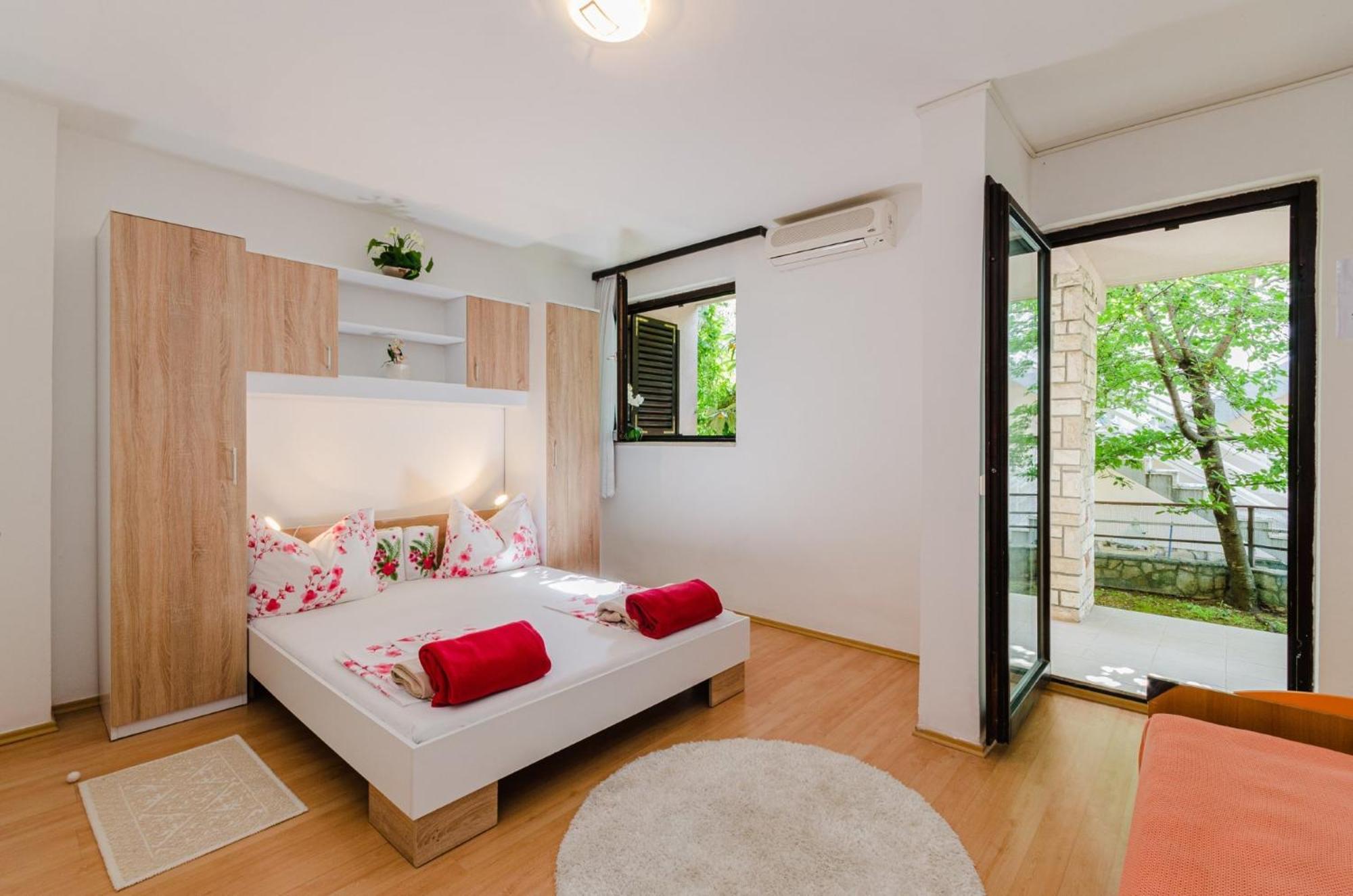 Julia Selce 4,5 Apartment Bagian luar foto