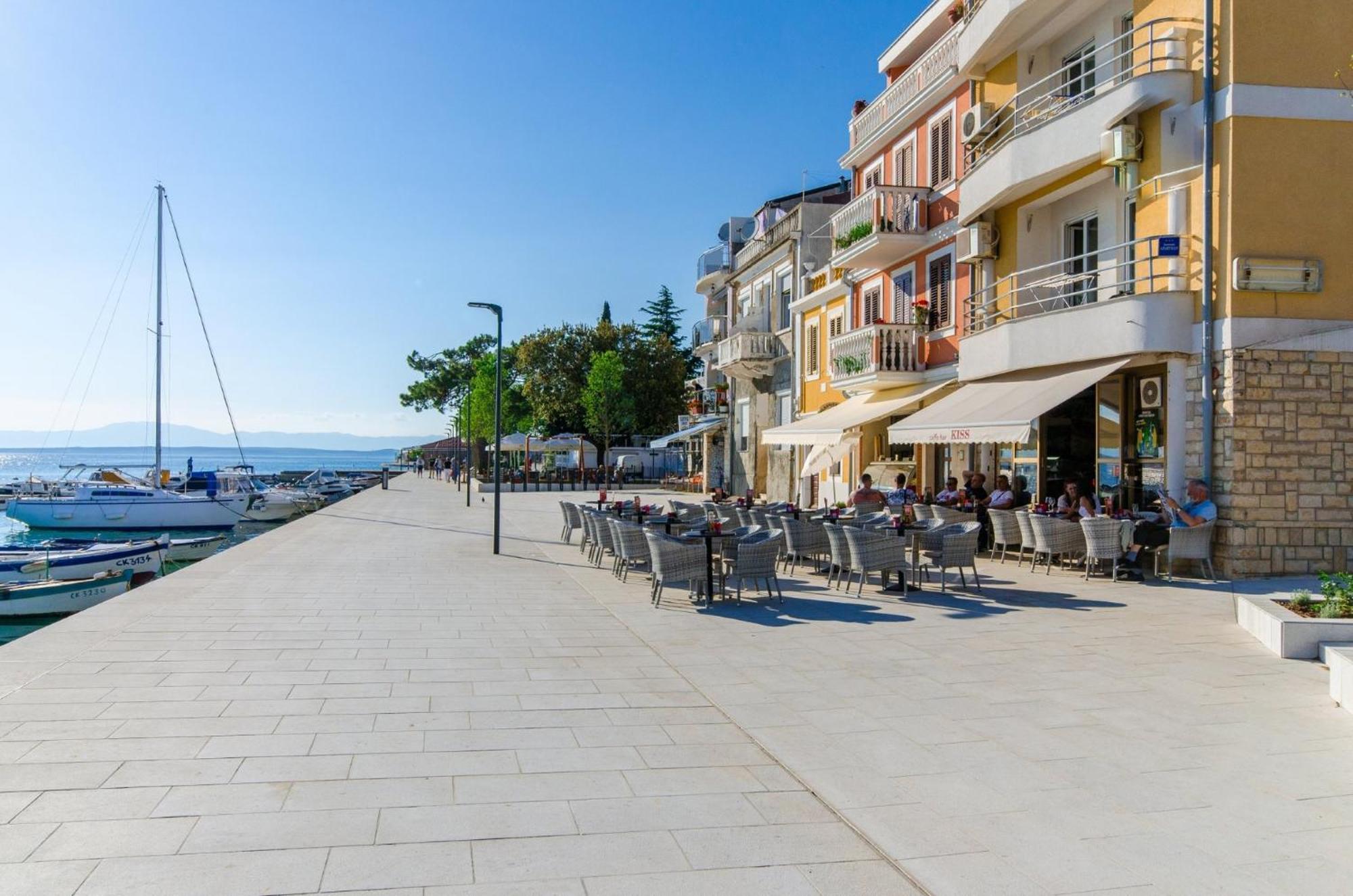 Julia Selce 4,5 Apartment Bagian luar foto