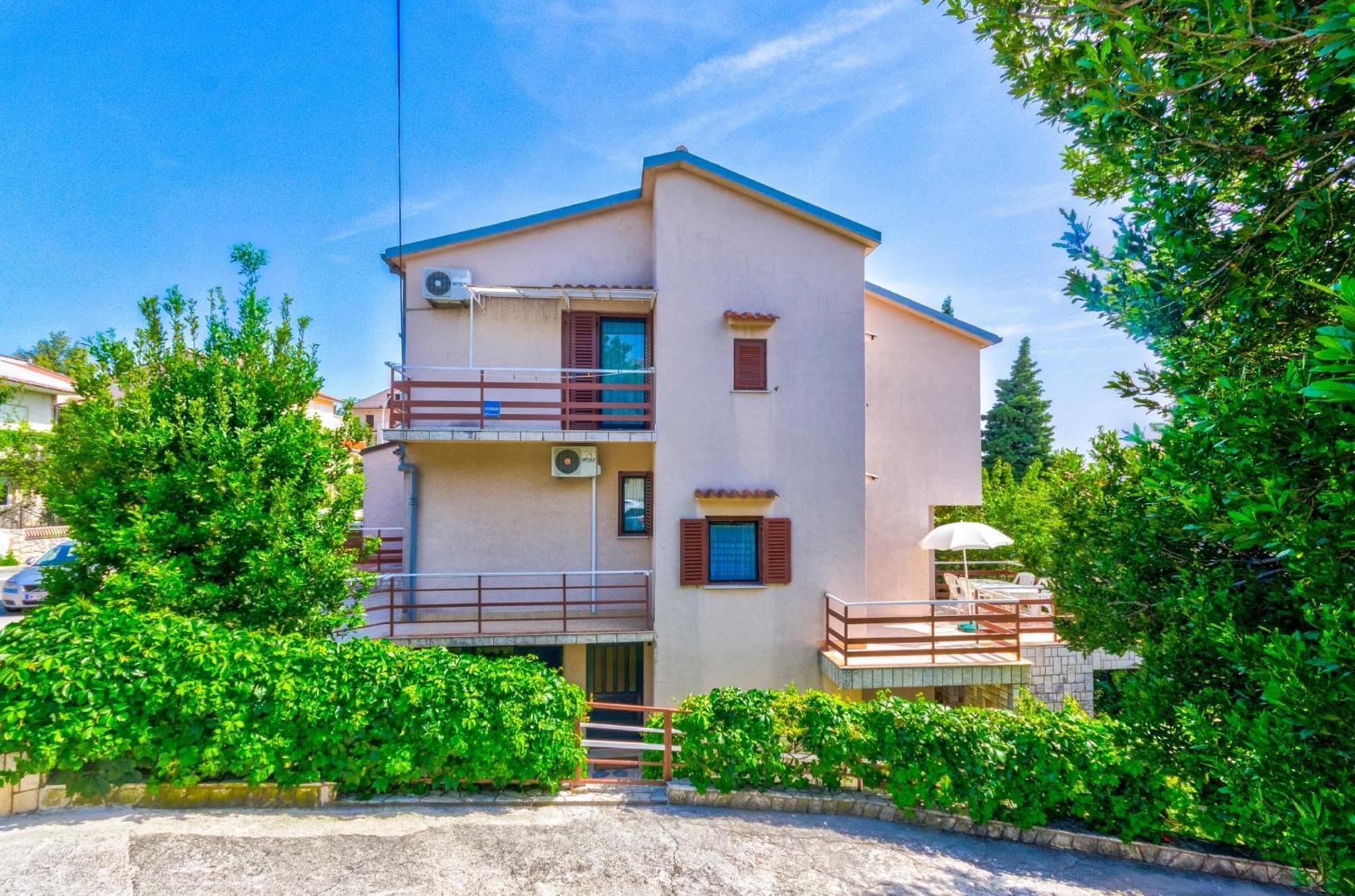 Julia Selce 4,5 Apartment Bagian luar foto